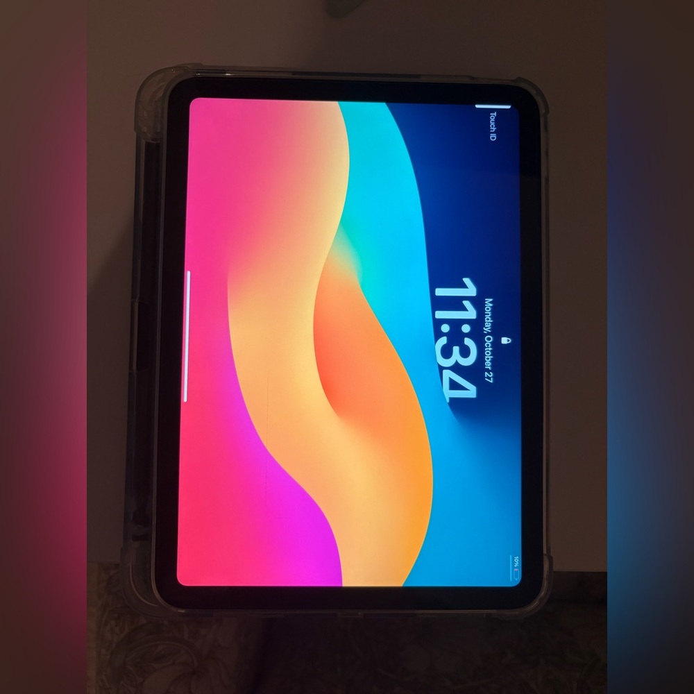 Silver Apple IPad Gen 10